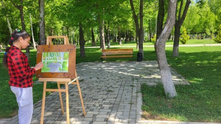 “Yaşıl dünya naminə həmrəylik ili” çərçivəsində etüd mövzusunda rəsm müsabiqəsi keçirilib