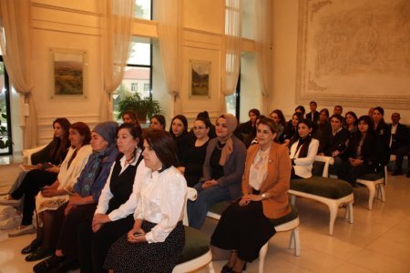 “18 may - Beynəlxalq Muzeylər Günü" münasibətilə tədbir keçirilib