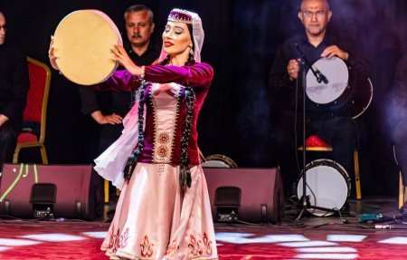 Azərbaycan Dövlət Rəqs Ansamblı 36 ildən sonra İstanbulda ilk konsertini verib