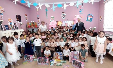1 İyun-Uşaqların Beynəlxalq Müdafiəsi Günü ilə əlaqədar məktəbəqədər yaşlı uşaqlar ziyarət edilmişdir