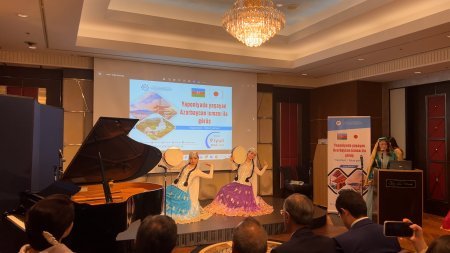 Tokio şəhərində Yaponiyada yaşayan azərbaycanlı və yapon incəsənət ustalarının iştirakı ilə konsert keçirilib