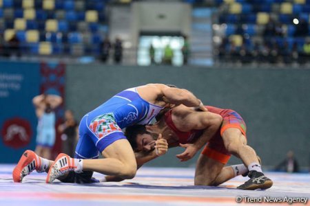 Güləşçimiz ermənini məğlub edib finala yüksəldi
