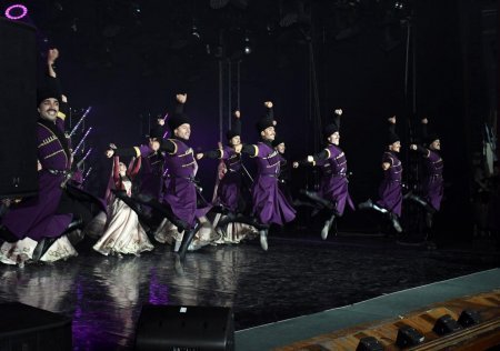 Özbəkistanda mədəniyyət günləri "Mənim Azərbaycanım" adlı möhtəşəm konsertlə başa çatıb