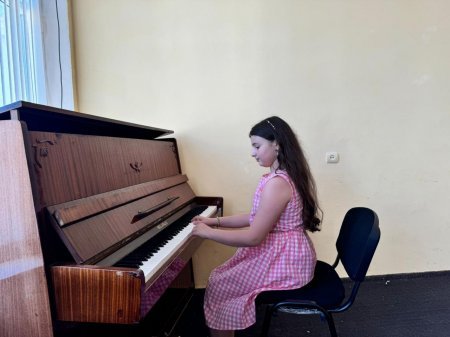 Qazax şəhər 1 nömrəli Uşaq Musiqi Məktəbi 2023/2024-cü tədris ilinin yekunu ilə əlaqədar hesabat konserti təqdim edib