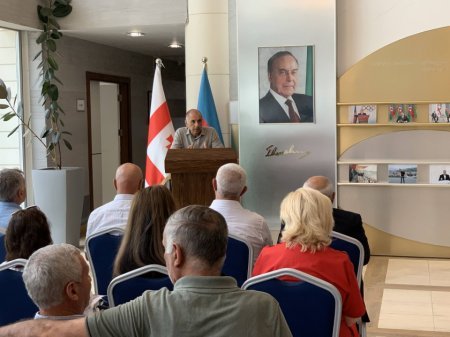 Gürcüstanda azərbaycanlı alimin kitabının təqdimatı keçirilib