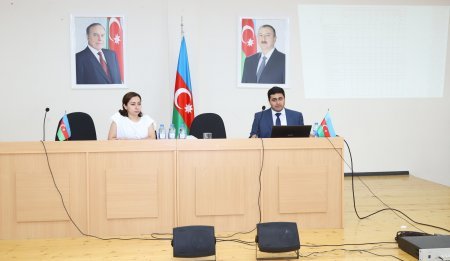 “Təhsil işçiləri üçün idarəetmə və peşəkar inkişaf proqramı”nın seminar mərhələsinin qiymətləndirilməsi davam edir