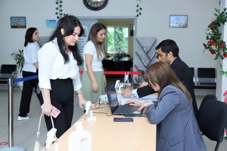 “Təhsil işçiləri üçün idarəetmə və peşəkar inkişaf proqramı”nın seminar mərhələsinin qiymətləndirilməsi davam edir