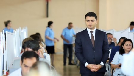 “Təhsil işçiləri üçün idarəetmə və peşəkar inkişaf proqramı”nın seminar mərhələsinin qiymətləndirilməsi davam edir
