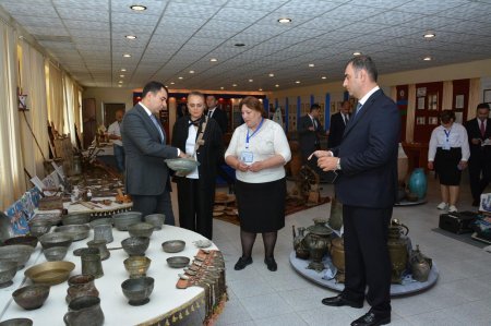 Mədəniyyət naziri Gədəbəydə müəssisələrə baxış keçirib