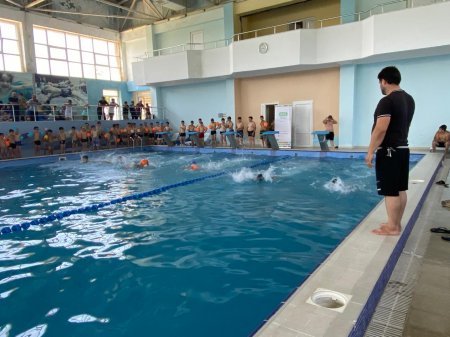 “İdman hamı üçün” layihəsi çərçivəsində üzgüçülük  üzrə kütləvi idman tədbiri keçirilib