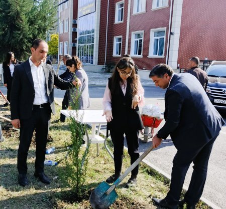 Təhsil İdarəsi ağacəkmə aksiyası keçirib
