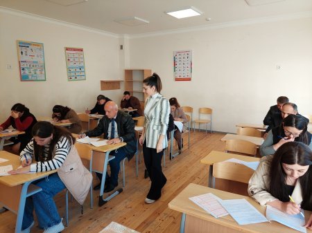 Təlim-tərbiyə işləri üzrə direktor müavini  və məktəbdənkənar, sinifdənxaric tərbiyə işi üzrə təşkilatçı vəzifəsinə işə qəbul üzrə test imtahanı keçirilib