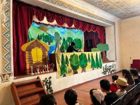 Qobustan rayon Mədəniyyət Mərkəzində “Qoğal” kukla tamaşası nümayiş olunub