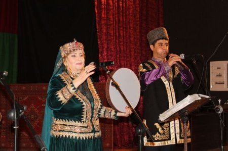 İsmayıllı rayon Heydər Əliyev adına Mədəniyyət Mərkəzində Aşıq Yanvar Bədəlovun xatirəsinə həsr olunmuş "Dastan axşamı" adlı tədbir keçirilmişdir