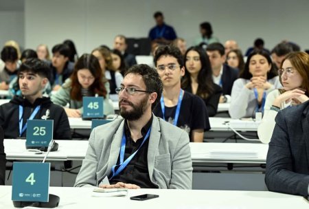 “İqlim üçün mədəniyyət: gənclərin davranış dəyişikliyinin formalaşdırılmasına cəlb edilməsi" mövzusunda panel sessiyası keçirilib