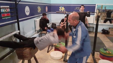 "İdman hamı üçün" layihəsi çərçivəsində ağırlıqqaldırma idman növü üzrə növbəti ustad dərsi keçirilib