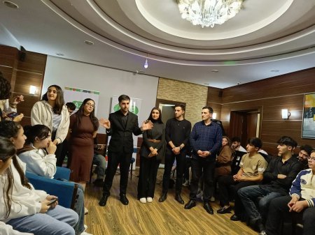 "Gənclər paytaxtı" çərçivəsində təşkil edilən  regionun  fəal gənclərinin ekskursiyası zamanı Lənkəran-Astara Regional Gənclər və İdman İdarəsinin əməkdaşları və  Cənub Könüllülərinin region gəncləri ilə görüşü baş tutub