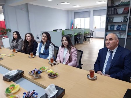 Təhsil işçilərinə təltiflər təqdim edilib