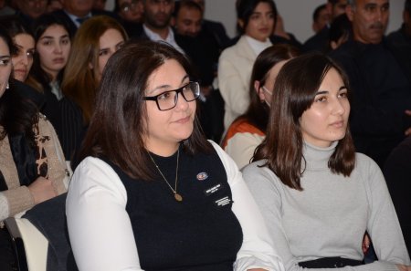 İlk dəfə müəllim kimi əmək fəaliyyətinə başlayan təhsilverənlərlə görüş keçirilib