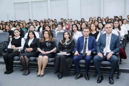 Bir qrup təhsil işçisi ilə görüşü keçirilib