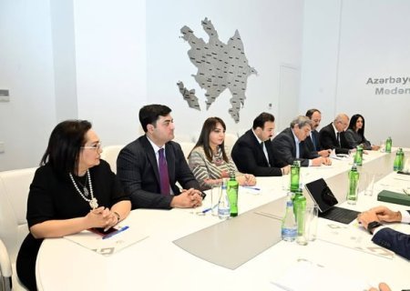 Mədəniyyət Nazirliyi yanında İctimai Şuranın üzvləri ilə görüş keçirilib