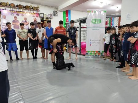 "İdman hamı üçün" layihəsi çərçivəsində qrapplinq idman növü üzrə ustad dərsi keçirildi