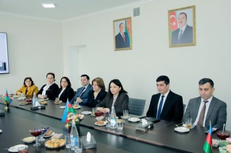 İdarə müdiri çalışmanın yaş həddinə çatmış işçilərlə görüş keçirib