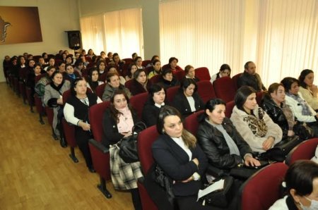 lX sinif üzrə qiymətləndirmə nəticələrinin təhlili mövzusunda görüş keçirilib