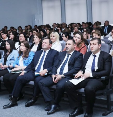 Gəncə şəhəri üzrə ümumtəhsil məktəblərinin IV sinif şagirdlərinin  qiymətləndirmə nəticələrinin təhlili mövzusunda görüş keçirilib