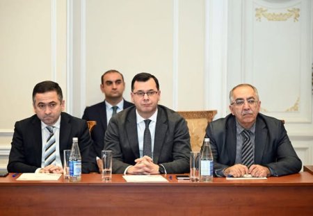 Mədəniyyət Nazirliyinin fəaliyyətində rəqəmsallaşma və ilin yekunlarına dair müşavirə keçirilıb