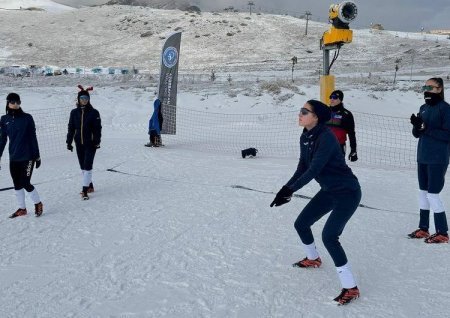 Azərbaycanda ilk dəfə: qar voleybolu üzrə ölkə çempionatı keçiriləcək