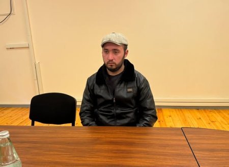 İdarə müdiri vətəndaşları qəbul edib