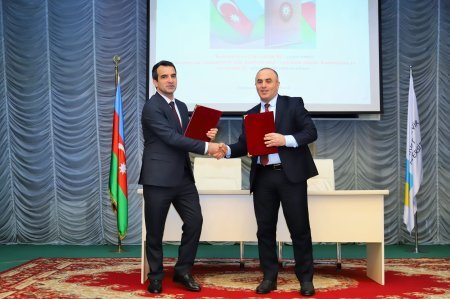 "Konstitusiya və Suverenlik İli” mövzusunda elmi konfrans keçirilib