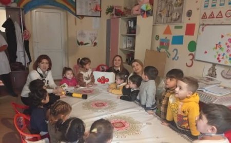 Məktəbəqədər təhsil müəssisələrində psixoloqlarla görüşlər davam edir