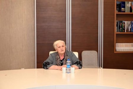 Mədəniyyət naziri Adil Kərimli Neftçala rayonunda vətəndaşları qəbul edib