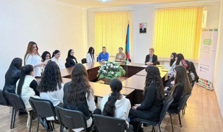 “Gənclərin  ictimai   və   könüllülük   fəaliyyətinin artırılması” mövzusunda seminar keçirildi