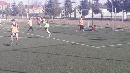 “Novruz” bayramı münasibətilə yeniyetmələr arasında minifutbol üzrə rayon turniri keçirilib