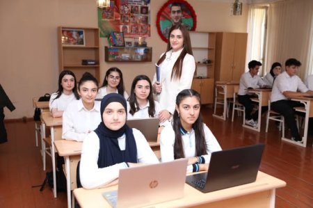 "Tam orta məktəb" layihəsi uğurla davam edir! 