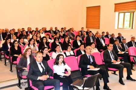 Ağsu rayonunda təhsil işçiləri ilə görüş keçirilib