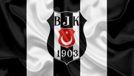 "Beşiktaş" klubu hücumçusu ilə yollarını ayırdı