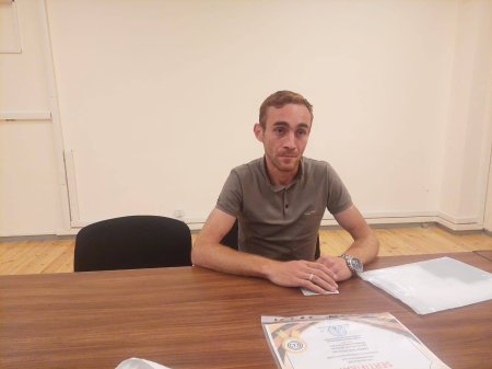 İdarə müdiri vətəndaşları qəbul edib