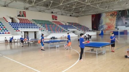 “26 İyun-Azərbaycan Respublikasının Silahlı Qüvvələri Günü” münasibətilə yeniyetmələr arasında stolüstü tennis üzrə rayon turniri keçirilib