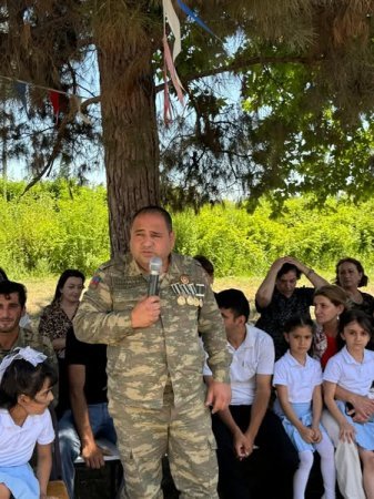24 iyun 2025-ci il tarixində Ağdaş rayon Mədəniyyət Mərkəzinin təşkilatçılığı ilə 26 İyun Silahlı Qüvvələr Gününə həsr olunmuş tədbir keçirilib
