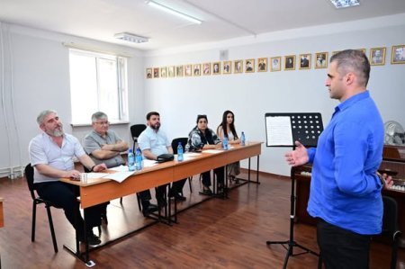 Musiqi və incəsənət məktəblərində çalışan müəllimlərin attestasiyası davam edir