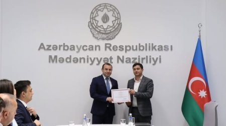 BDU-nun Mədəniyyət Hüququ üzrə magistrantlarına sertifikatlar təqdim olunub 