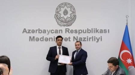 BDU-nun Mədəniyyət Hüququ üzrə magistrantlarına sertifikatlar təqdim olunub 