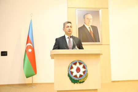 Səhiyyə naziri institutun yeni rektorunu kollektivə təqdim edib