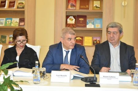 Milli Kitabxanada “Naxçıvan. Biblioqrafiya” kitabının təqdimatı olub