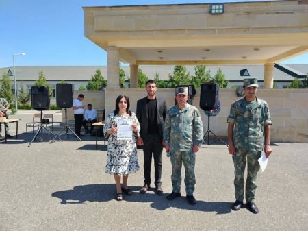 26 İyun - Silahlı Qüvvələr Günü münasibətilə N saylı hərbi hissədə konsert proqramı ilə çıxış edib