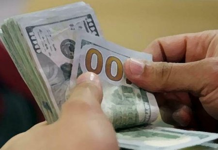 Azərbaycanda dollar neçəyə satılır? - RƏSMİ